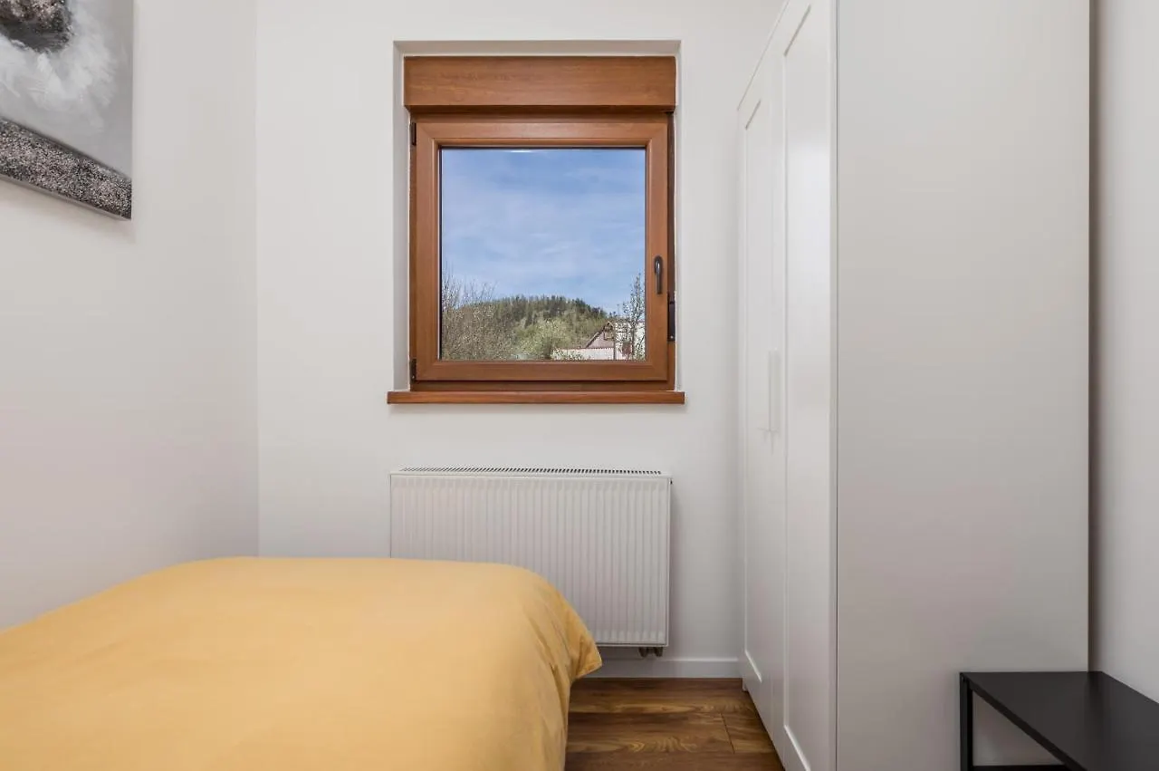 Apartment Apartman Roko Vrata